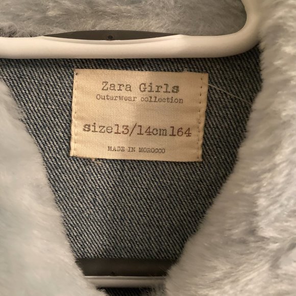 ZARA DENIM JACKET - Picture 2 of 3